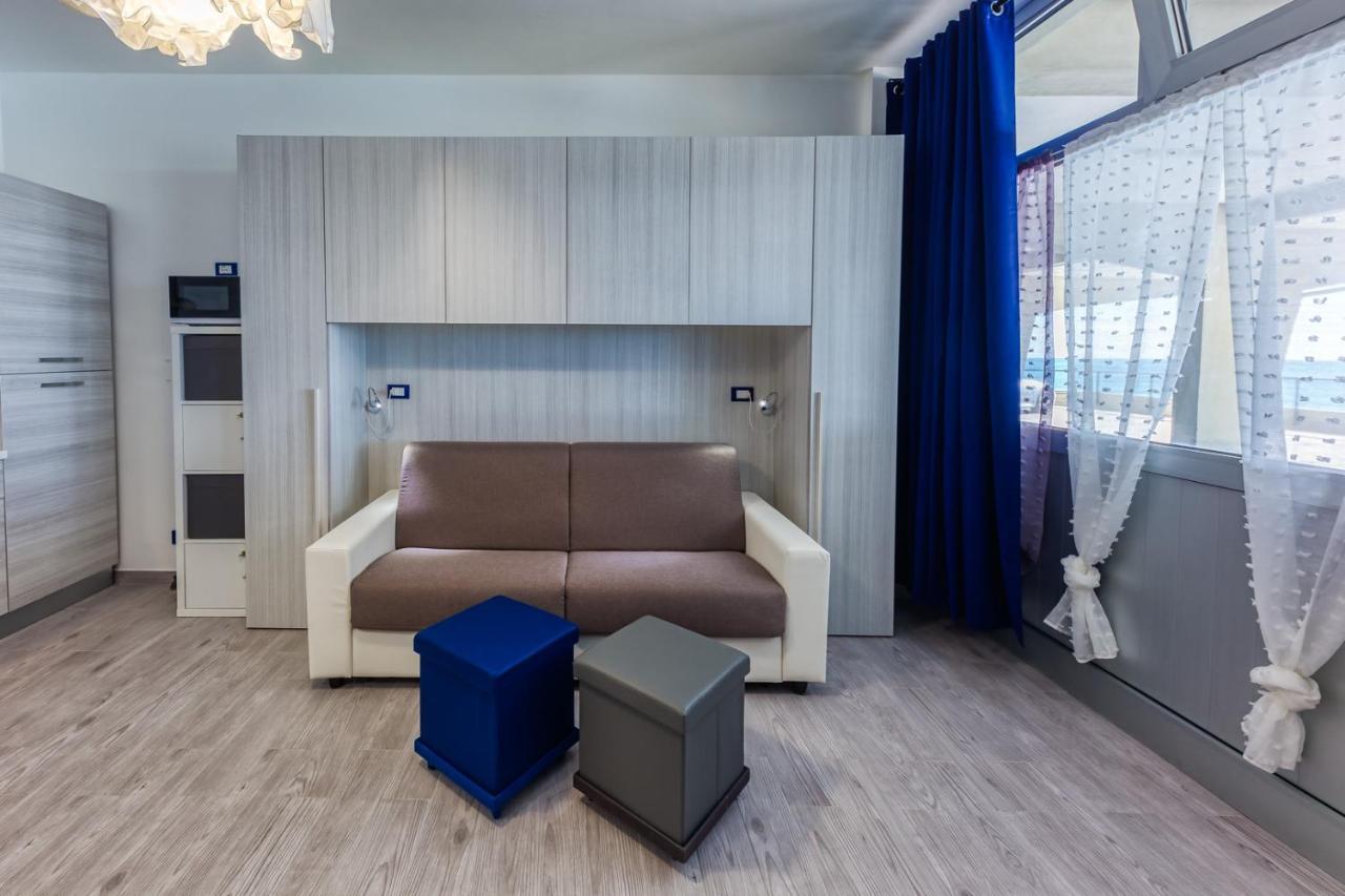 Casaviva - Grazioso Bilocale Sul Mare A Ospedaletti Apartment Ngoại thất bức ảnh